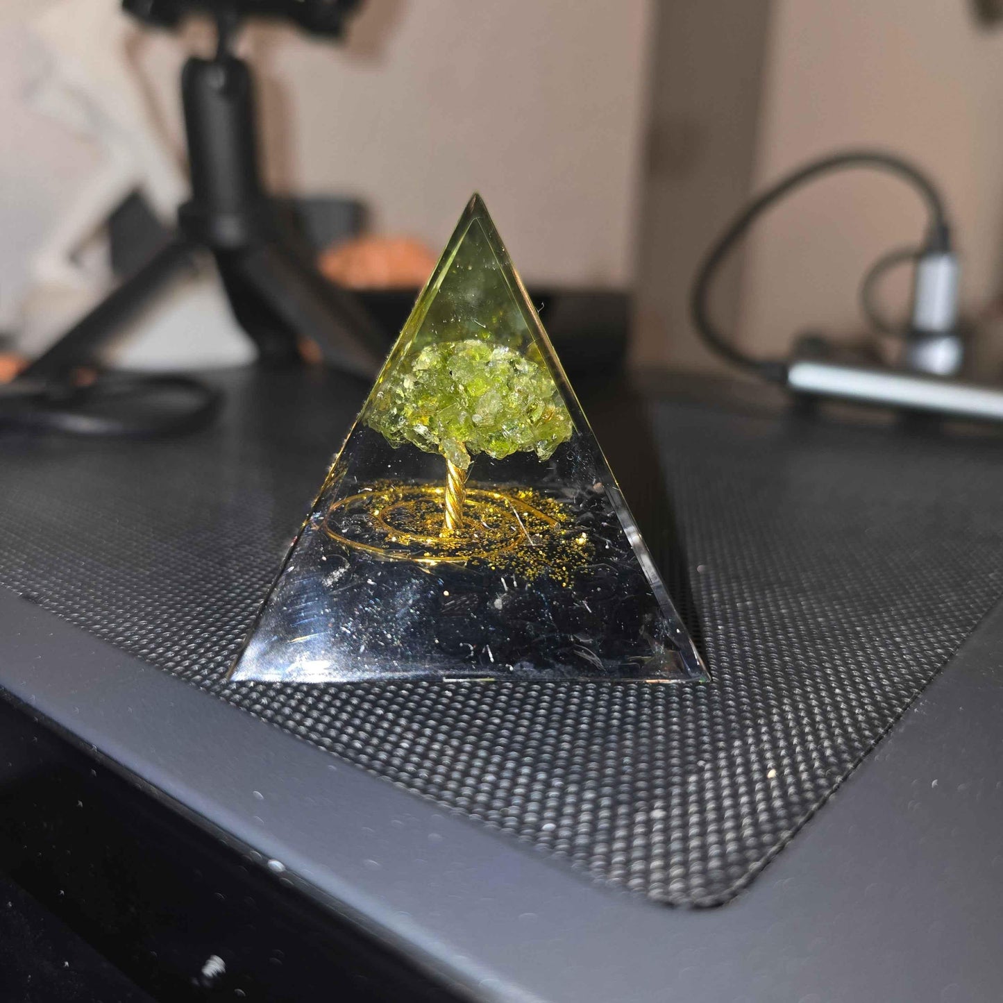 Energy Pyramid Orgonite Tree - Spiritual Crystal Healing Gift for Positive Energy - Home Decor