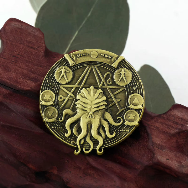 Cthulhu Pentagram Coin — HP Lovecraft Necronomicon Sigil