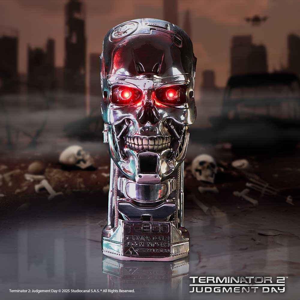 T-800 Terminator Light Up Figurine 21cm - Official Collectible - Collectibles